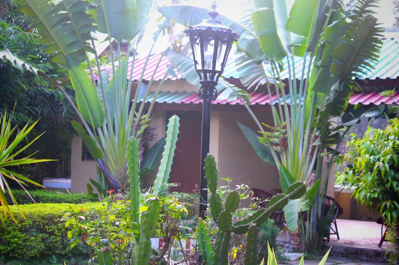 Anandvan Holiday Homes, Wai Екстер'єр фото
